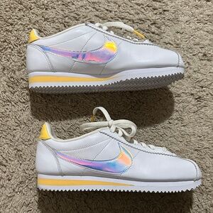 Nike ‘72 Cortez yellow sneakers